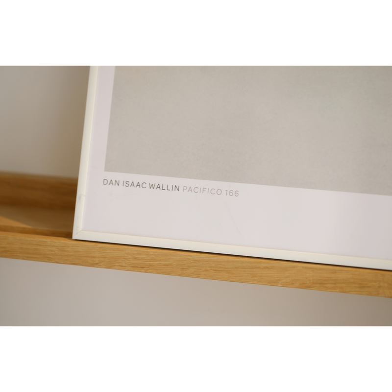 【額装セット割】DAN ISAAC WALLIN | PACIFICO 166 | フォトグラフィ/ポスター (50x70cm) フレームセット
